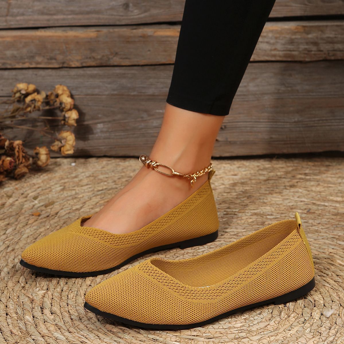 Oversized Shoes Female Pointed Flyknit