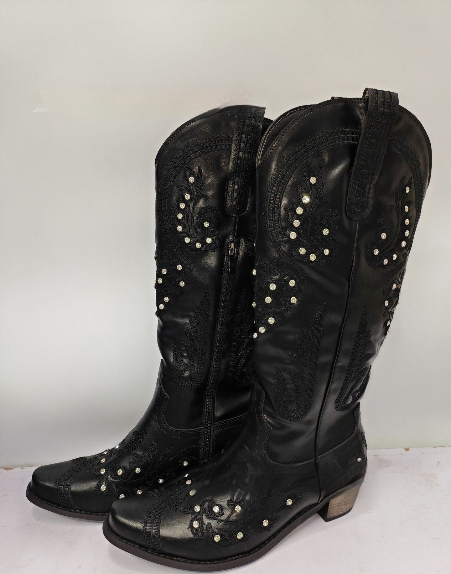 Embroidered Rhinestone Thick High Heel Side Zipper High-top Boots