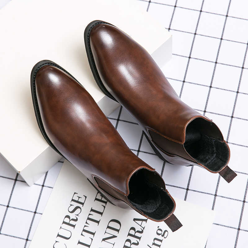 High-top Leather Shoes Men's Pointed Chelsea Booties