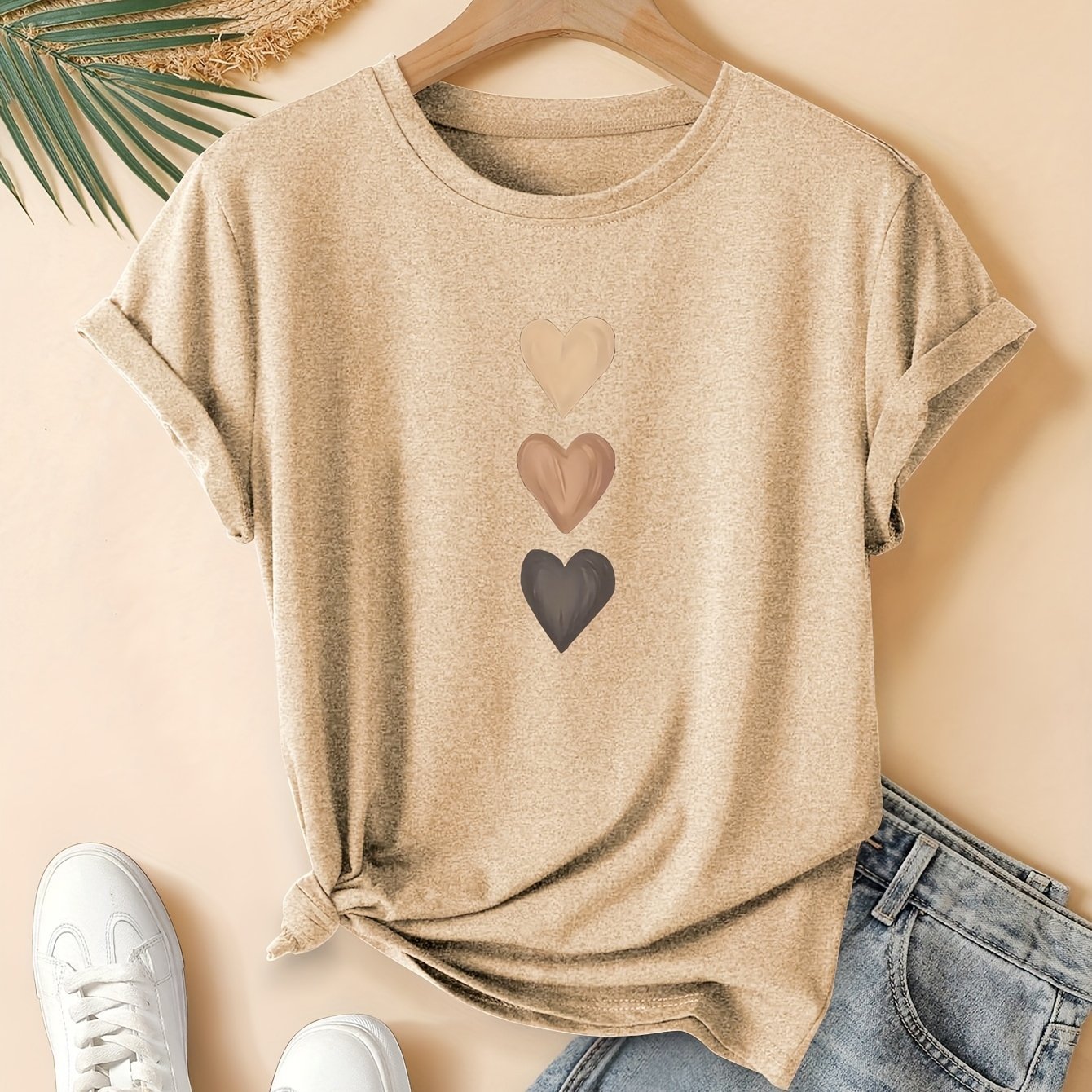 Three Heart Printing Summer Casual Sports Style Round Neck Women's Short Sleeve T-shirt