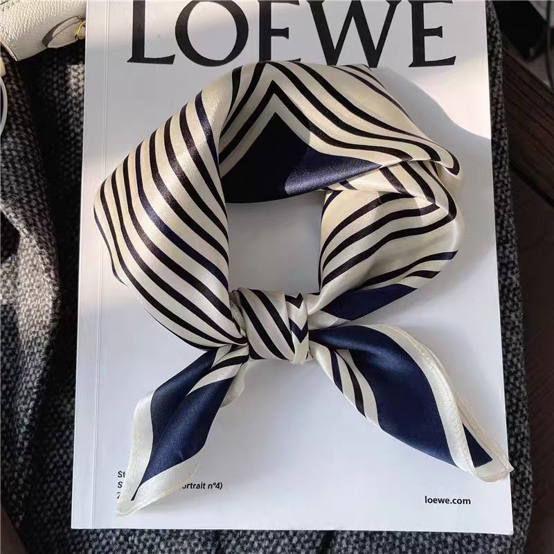 High-end Ladies' Small Square Handkerchief